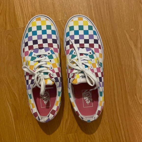 Shoes - Picture 1 of 3